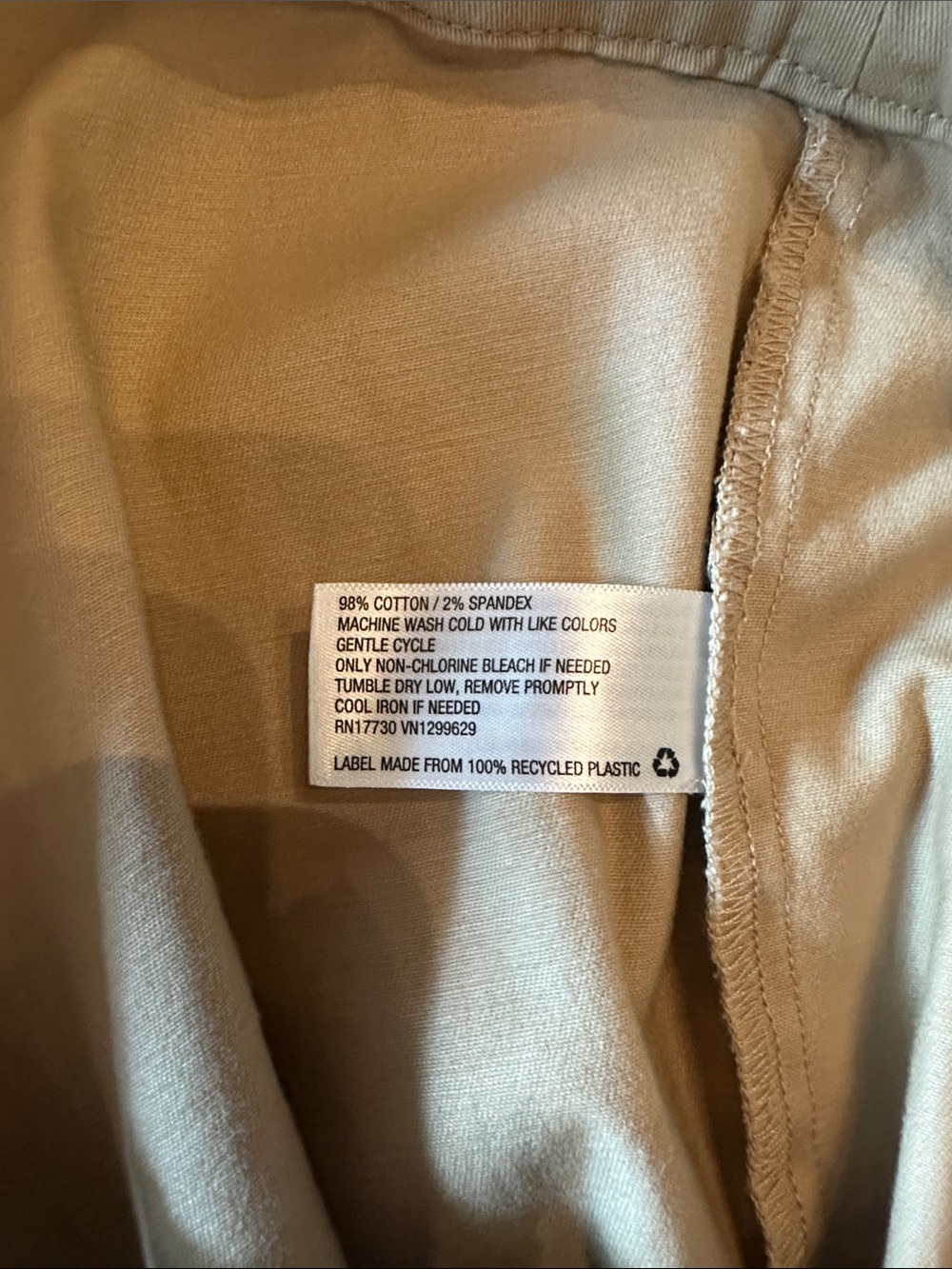 Wild Fable Low-Rise Flare Chino Pants - Size 10 - Picture 6 of 9
